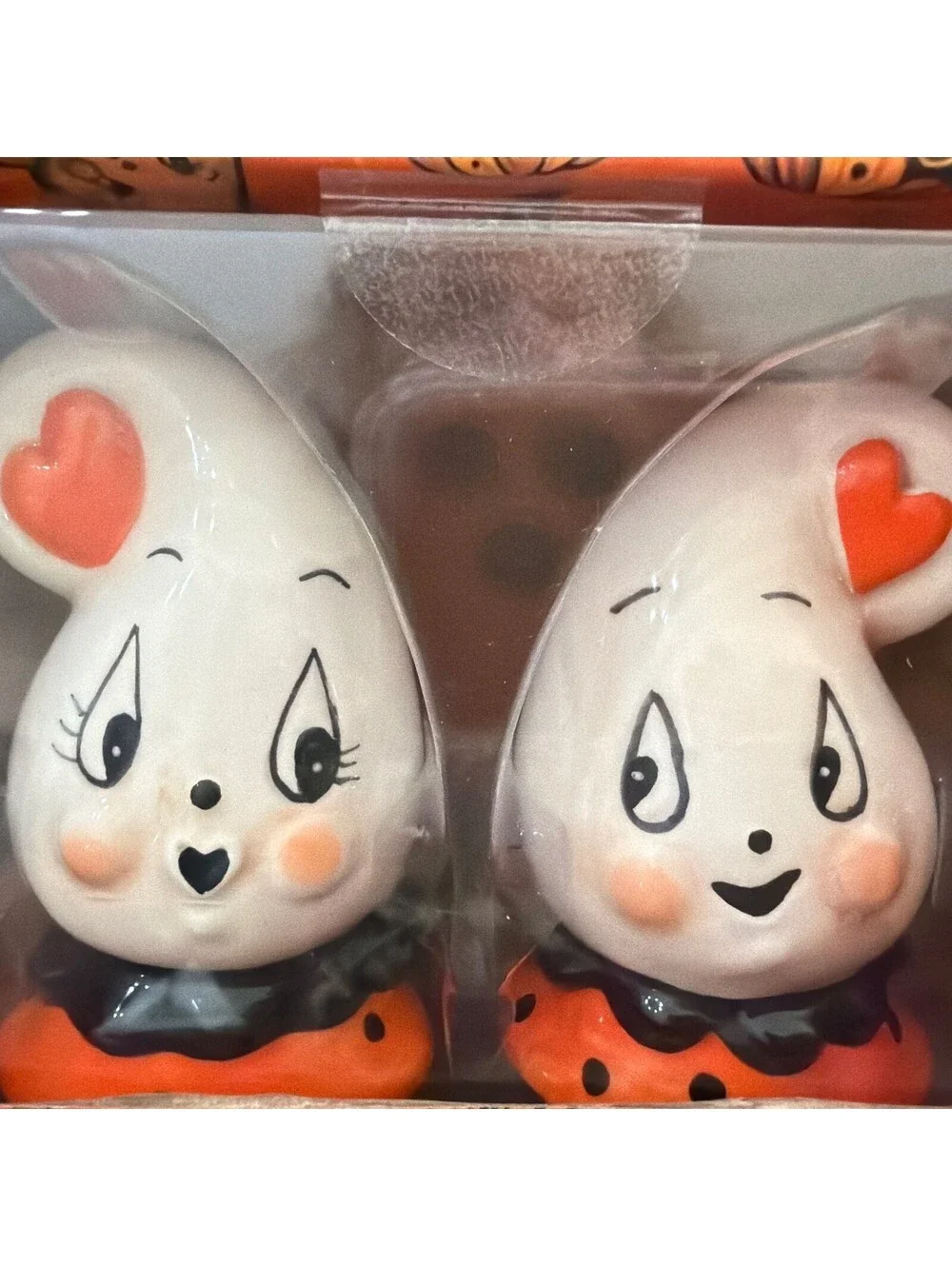 2026 Johanna Parker Design Halloween Ghost Couple Salt & Pepper Shakers NIB